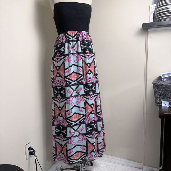 Xhilaration Bandeau Halter Maxi Dress Long Geometric Design Multicolor Sz XS EUC - Picture 1 of 12